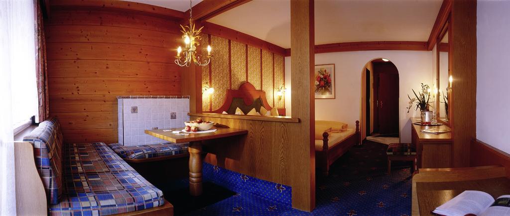 Alpenrose Wellnesshotel Bach  Habitación foto